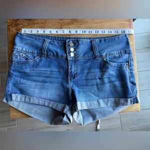 YMI - WannaBettaButt? - Jean Shorts Size 13